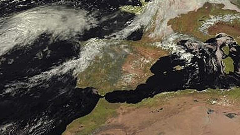 Cielos muy nubosos o cubiertos en Galicia, Cant&aacute;brico, alto Ebro y Pirineo occidental
