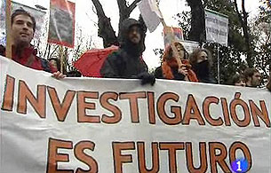 Ver v&iacute;deo  'Cient&iacute;ficos piden al Gobierno que incremente la inversi&oacute;n en ciecia'