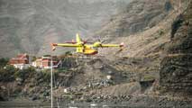 Ir al Video&nbsp;Cientos de hect&aacute;reas quemadas por los incendios y miles de afectados dormir&aacute;n fuera de sus casas en toda Espa&ntilde;a