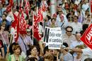 Cientos de personas se manifiestan en varias ciudades espa&ntilde;olas contra la reforma de la Constituci&oacute;n