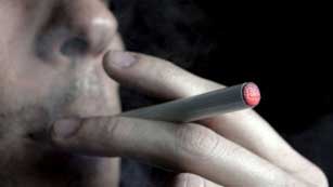 La Organización Mundial de la Salud recomienda no utilizar los cigarrillos electrónicos y pide que se regule su uso
