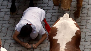 Ver v&iacute;deo  'Cinco contusionados en el s&eacute;ptimo encierro de San Ferm&iacute;n'