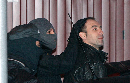 Cinco detenidos en una operaci&oacute;n contra ETA
