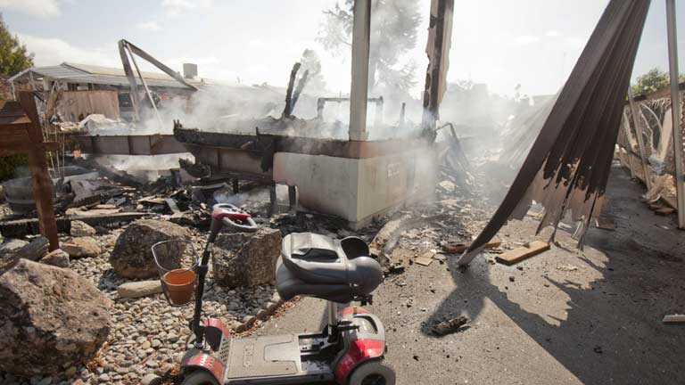 La ciudad de Napa, al norte de California, evalúa los daños del terremoto