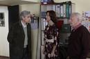 Clara le pide un aumento de sueldo a Antonio. Est&aacute; harta de trabajar igual o m&aacute;s que sus compa&ntilde;eros hombres y cobrar mucho menos.