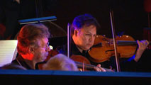 Ir al Video&nbsp;Claude-Michel Sh&ouml;nberg art&iacute;fice de la partitura de 'Los Miserables'