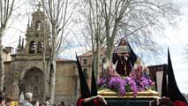 Ir al Video&nbsp;Las cofrad&iacute;as preparan las procesiones muy pendientes del tiempo