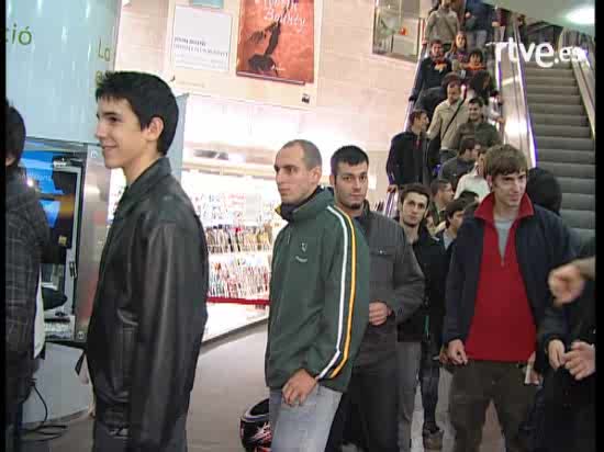 Largas esperas para conseguir un videojuego