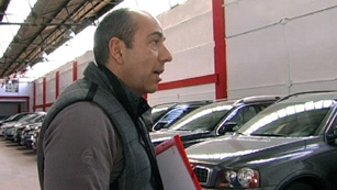 Ver v&iacute;deo  'Comando Actualidad - &iexcl;Al ladr&oacute;n! - &iquest;C&oacute;mo se roban 19 coches de lujo?'