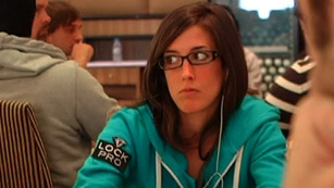 Ver v&iacute;deo  'Comando Actualidad - Sobradamente preparados - Economista, me gano la vida jugando al poker'