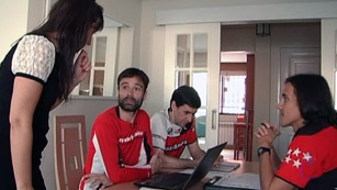 Ver v&iacute;deo  'Comando Actualidad - Sobradamente preparados - Ingenieros sobre patines'
