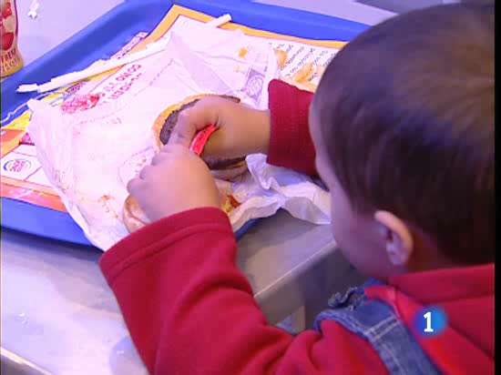 Evitar que los ni&ntilde;os ejerzan presi&oacute;n sobre los padres y decidan sobre su propia dieta es el objetivo de la nueva ley de seguridad alimentaria