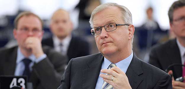El comisario de Asuntos Económicos, Olli Rehn, presenta hoy las recomendaciones nacinonales sobre los desequilibrios económicos. El comisario de Asuntos Económicos, Olli Rehn, presenta hoy las recomendaciones nacinonales sobre los desequilibrios económicos.