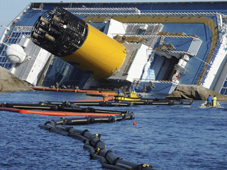 La Compa��a del Costa Concordia pagar� 14.000 euros a cada pasajero