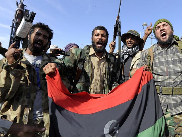 El Consejo Nacional de Transici&oacute;n comunica la muerte de Gadafi tras la ca&iacute;da de Sirte