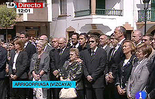 Ver v&iacute;deo  'Concentraciones en toda Espa&ntilde;a por el atentado de Vizcaya'