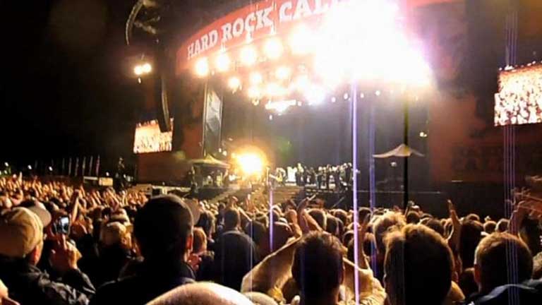 Desconectan el micr&oacute;fono de Bruce Springsteen por cantar m&aacute;s de tres horas en un concierto