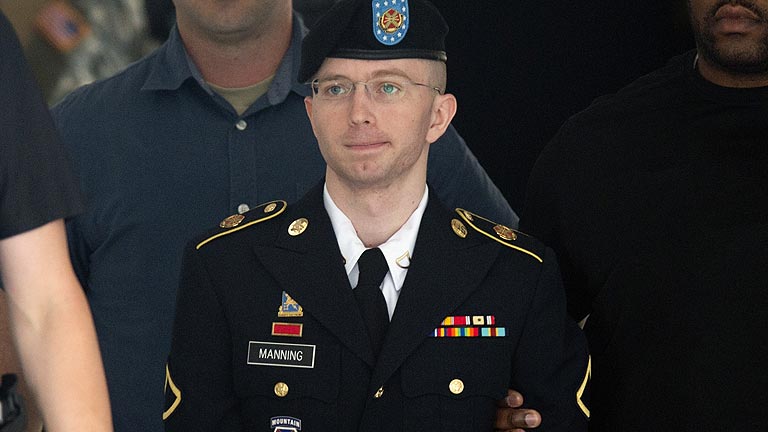 Condenan a Manning por la filtración de Wikileaks, pero le absuelven de conspiración