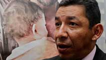 Ir al Video&nbsp;Condenado a 33 a&ntilde;os de prisi&oacute;n al campesino que cuid&oacute; al hijo de Clara Rojas
