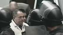 Ir al Video&nbsp;Condenan a prisi&oacute;n a un general uruguayo en activo por cr&iacute;menes durante la dictadura