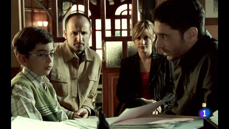 Al filo de la ley - La confianza da asco