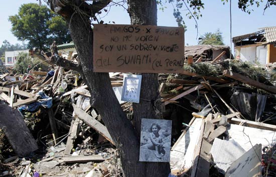 Constituci�n sufri� los efectos del maremoto tras el terremoto en Chile