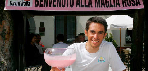 La 2 retransmitirá las últimas etapas del Giro, que podrían consagrar a un ganador español 15 años después. La 2 retransmitirá las últimas etapas del Giro, que podrían consagrar a un ganador español 15 años después.