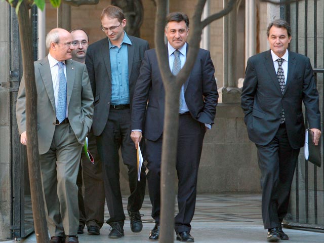 Montilla se re&uacute;ne con los l&iacute;deres de los partidos que rechazan el texto del TC sobre el Estatut