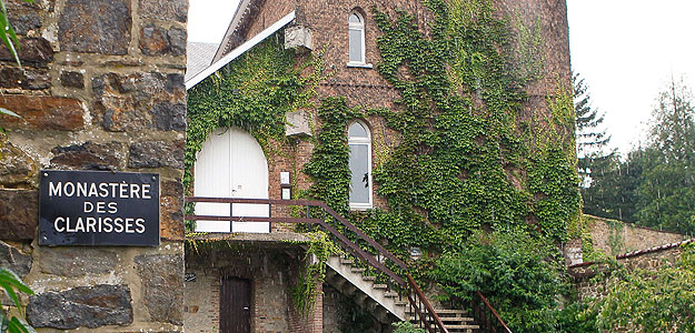 Entrada al convento de las clarisas en Malonne