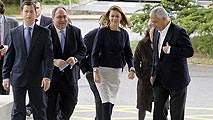 Ir al Video&nbsp;Cospedal: "Es momento de estar juntos, no es negociable apoyar al Gobierno"