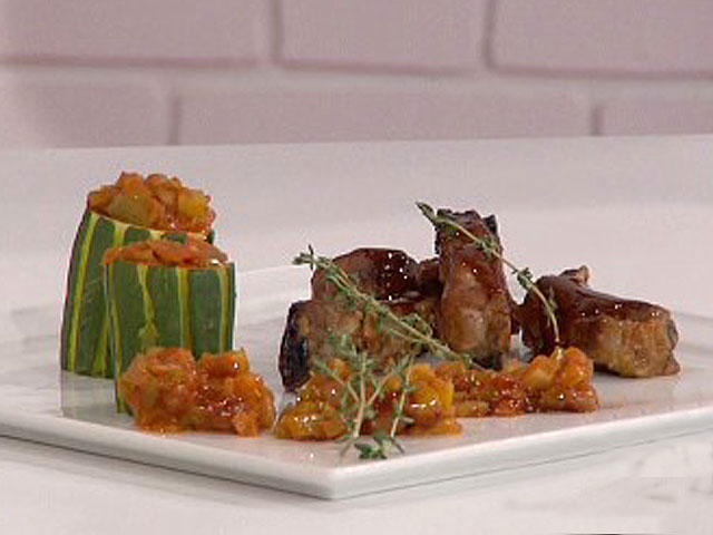 Saber cocinar - Costillas con salsa barbacoa y calabacines rellenos