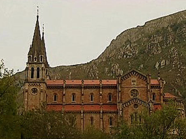Espa&ntilde;a Directo - Covadonga, un lugar santo