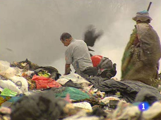 Informe semanal - Crecer en la basura