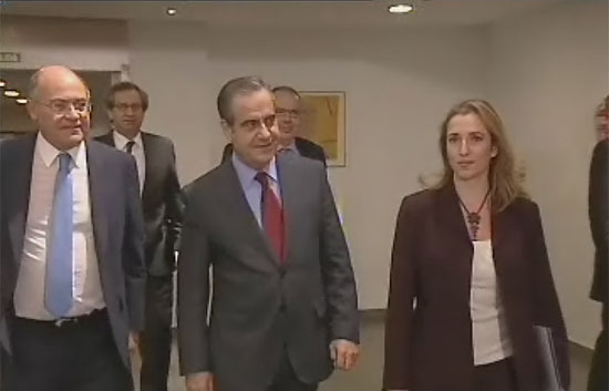 Un programa especial moderado por Ana Pastor analiza la crisis en TVE