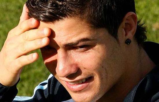 Cristiano visita a su m&eacute;dico en Holanda