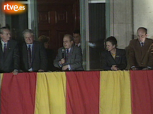 CiU gana por mayor&iacute;a absoluta las cuartas elecciones catalanas en 1992