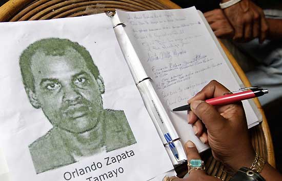 Cuba reprime a la disidencia cubana tras la muerte de Orlando Zapata