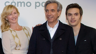 'Cuéntame cómo pasó' estrena su nueva temporada en la Gran Vía madrileña 'Cuéntame cómo pasó' estrena su nueva temporada en la Gran Vía madrileña