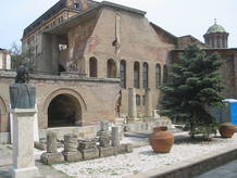 Curtea Veche, antiguo palacio de Vlad Tepes, príncipe de Valaquia que inspiró a Bram Stoker el personaje del conde Drácula Curtea Veche, antiguo palacio de Vlad Tepes, príncipe de Valaquia que inspiró a Bram Stoker el personaje del conde Drácula