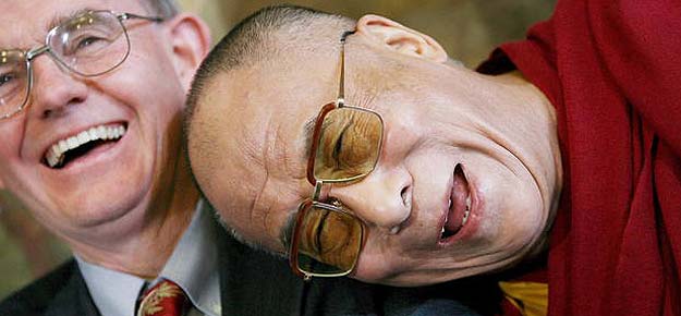 El Dalai Lama visita Reino Unido