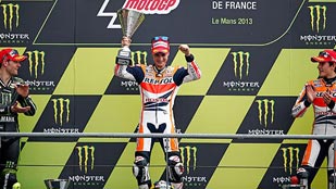 Dani Pedrosa gana en Le Mans y se coloca l&iacute;der