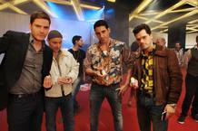 Daniel Br&uuml;hl, Vicente Romero, Miguel &Aacute;ngel Silvestre y Oriol vila (Los Pelayo)
