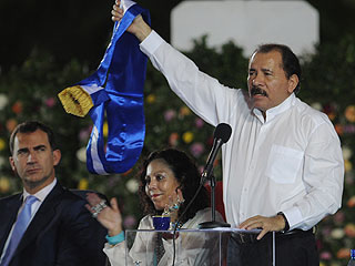 Daniel Ortega jura su cargo como presidente de Nicaragua por tercera vez