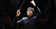 David Afkham vuelve a subirse al podio de la ONE