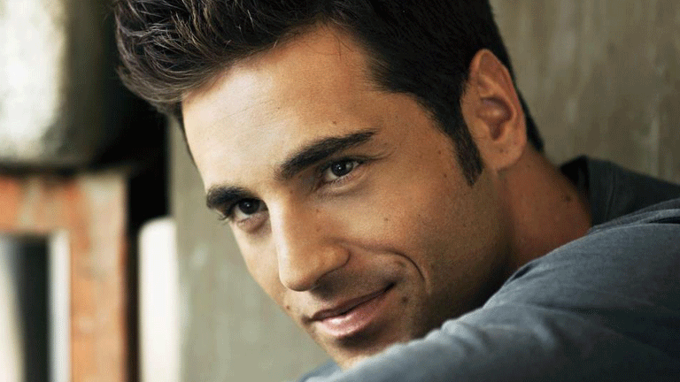 David Bustamante nos invita a un concierto ac&uacute;stico e &iacute;ntimo