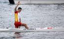 David Cal saluda al p&uacute;blico tras convertirse en subcampe&oacute;n ol&iacute;mpico del C1 1.000 metros de pirag&uuml;ismo de los Juegos Ol&iacute;mpicos.