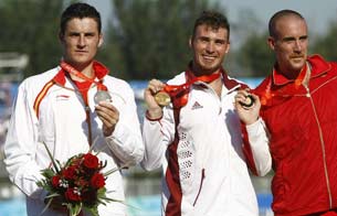 Ver v&iacute;deo  'David cal recibe en el podio su segunda medalla de plata'