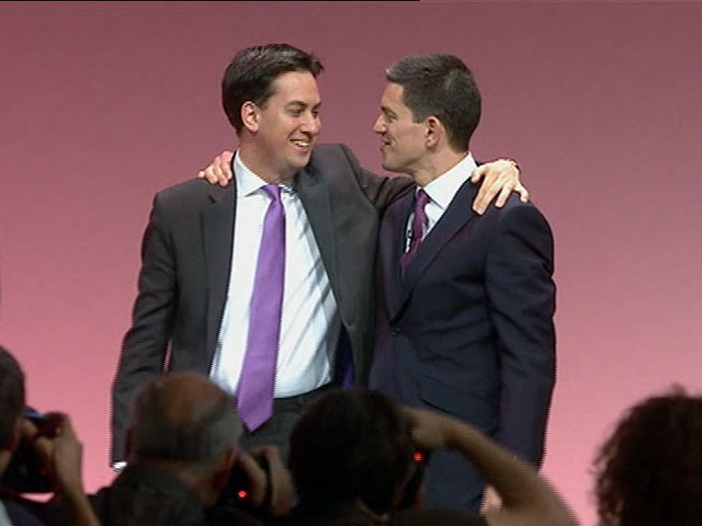Tras la victoria de Ed Miliband, su hermano y perdedor David llama a la unidad del partido