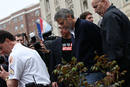 Clooney arrestado durante una protesta contra la embajada de Sud&aacute;n en Washington