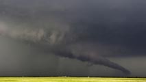 Decenas de muertos y desaparecidos por un gigantesco tornado en Oklahoma